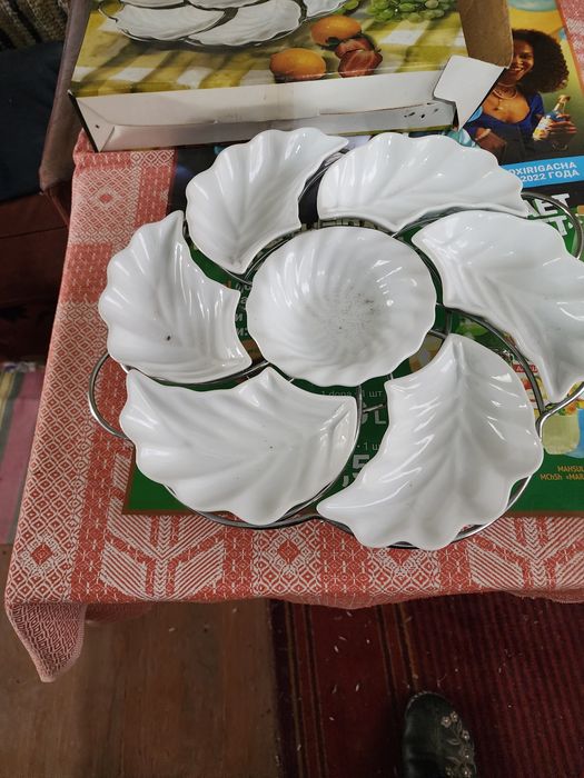 Менажница на металической подставке на 7 блюд