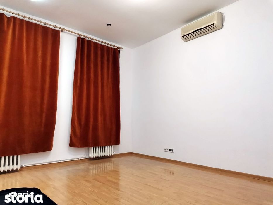 Inchiriez Spatiu de birou Central, curat, comfortabil.