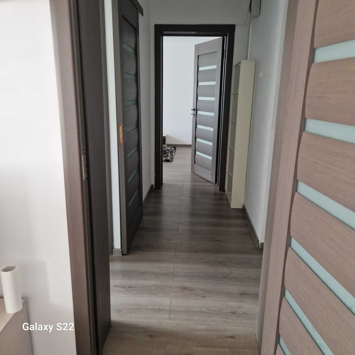 Proprietar, închiriez apartament pe Aleea Parcului.