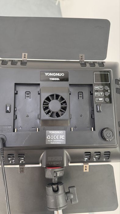 Yongnuo lampa foto-video 600 leduri 5600k