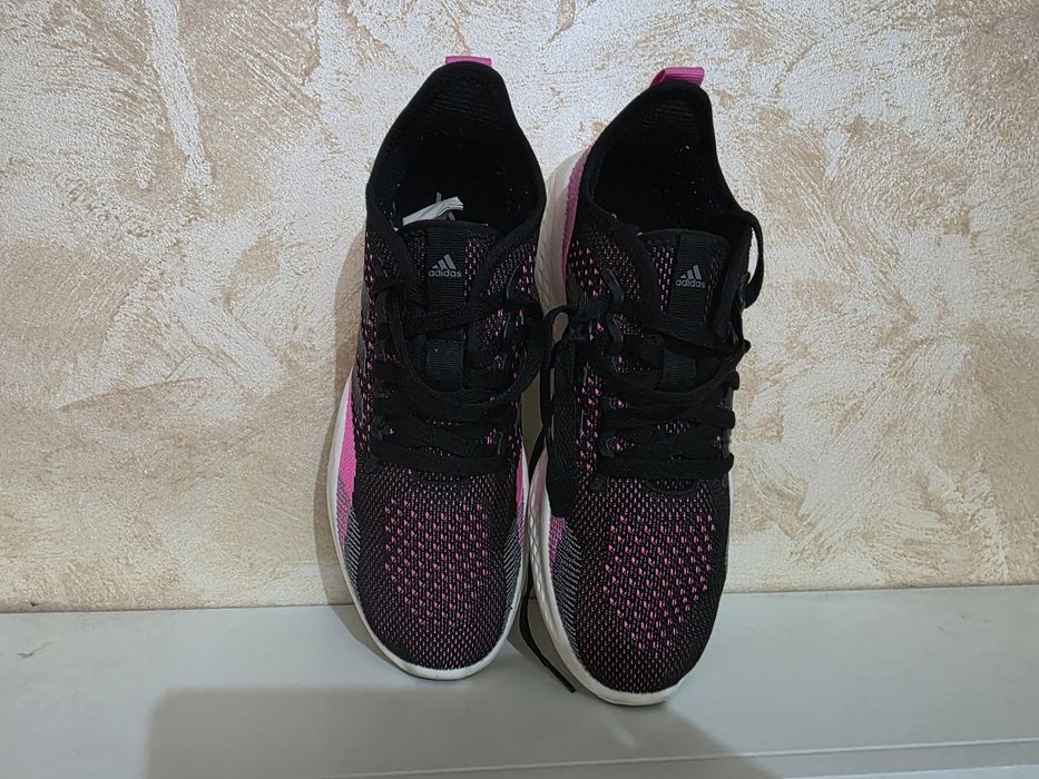 Adidasi Adidas nr 40.5