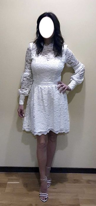 Rochie alba/ivory din dantela, cu perle