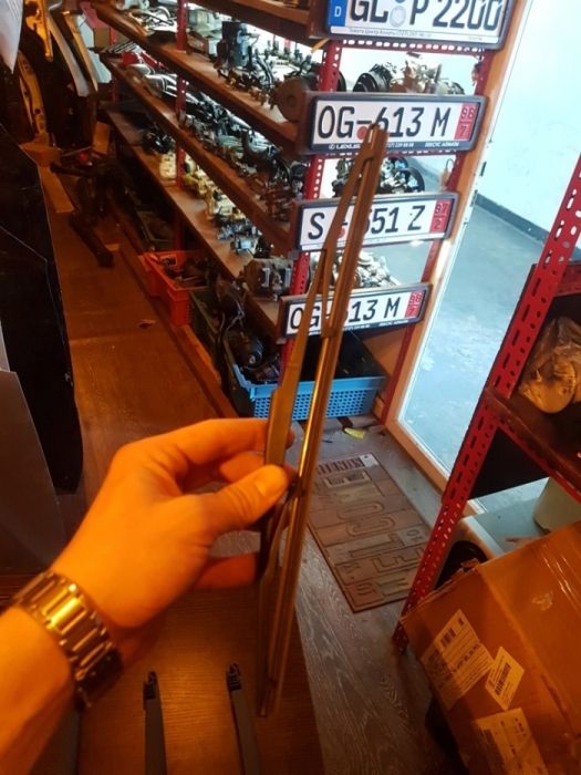 Задний дворник на Lexus Rx330