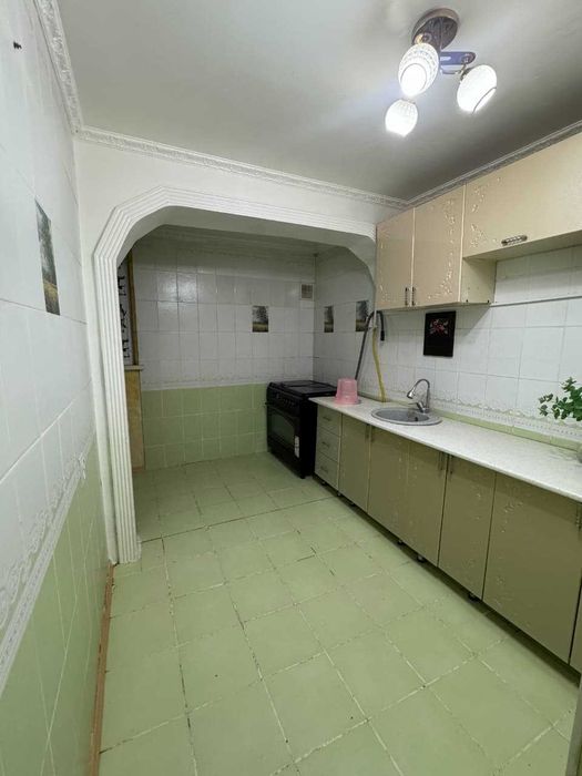 Продается 3х комнатная квартира (1-мкрн 30-дом)