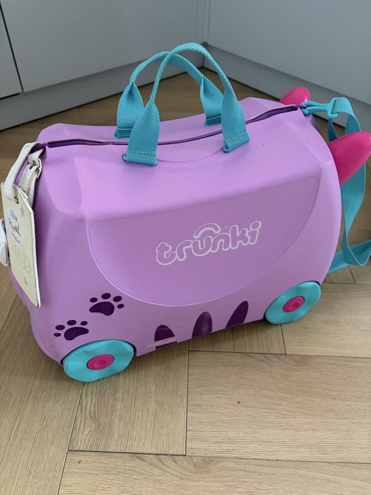 Trunki куфар лилав