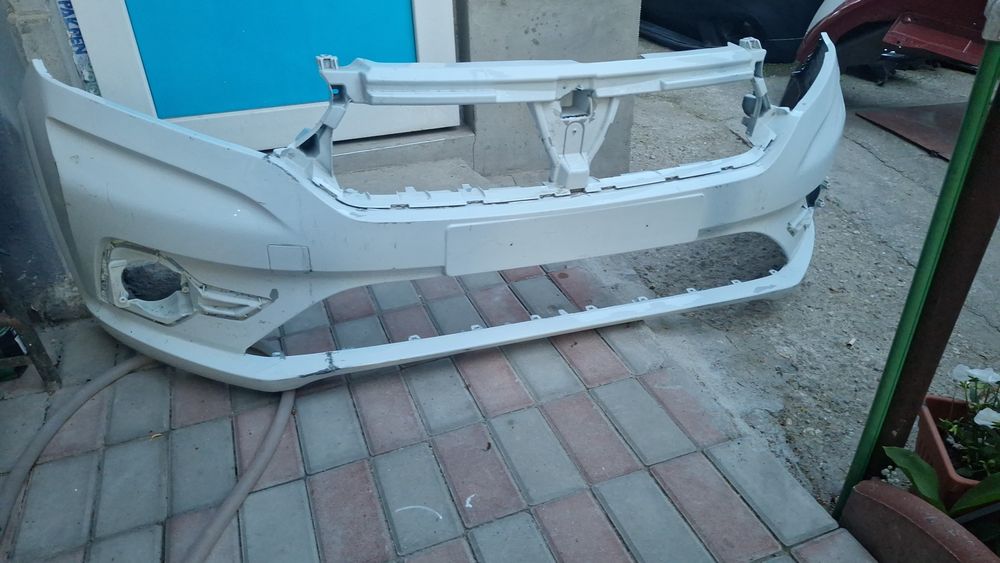 Vand piese auto Dacia logan