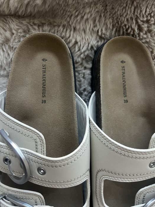 Масивни чехли Stradivarius с катарами