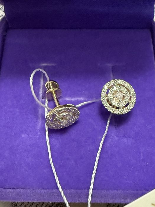 Бриллиантовые пусеты