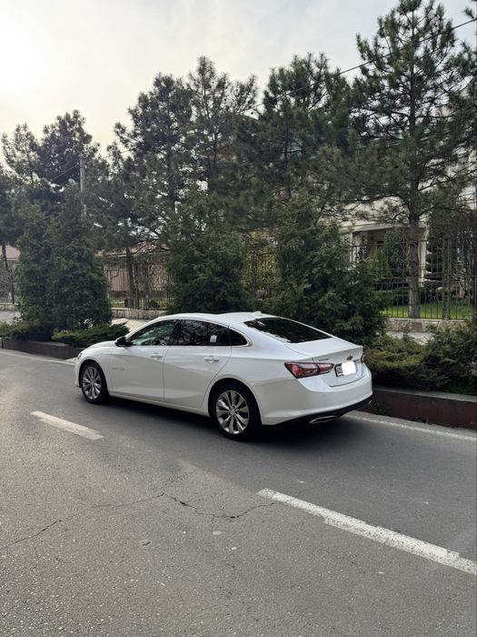 Malibu 2 белый жемчуг 2.5 мотор