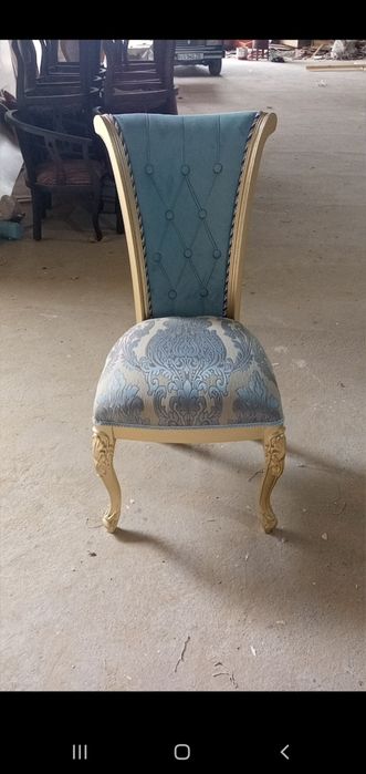 Stol va stullar.    Eng zamonaviy