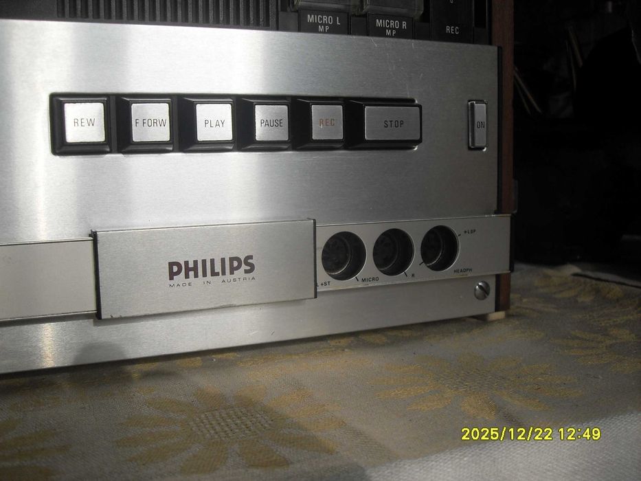 Продавам ролков магнетофон  „PHILIPS 4416”