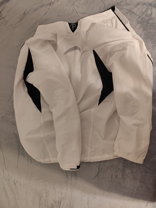 Geacă măsura L.          .