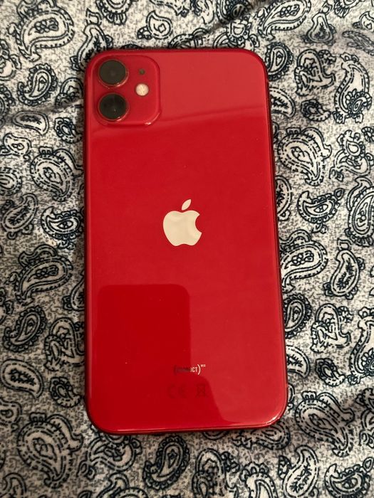 iPhone 11 Red, 128гб без ремонта
