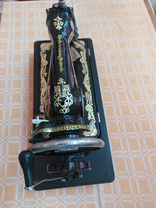 Vand masina de cusut veche