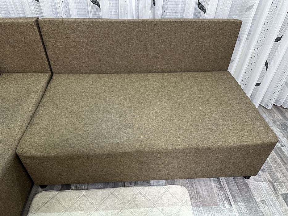 Ъглов разтегателен диван