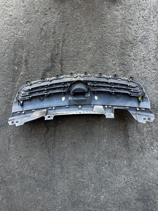 Решетка Opel Zafira B