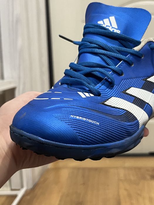 Nike Mercurial , adidas predator