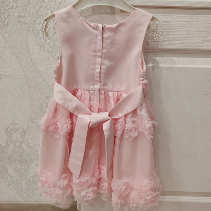 Продам два детских платья