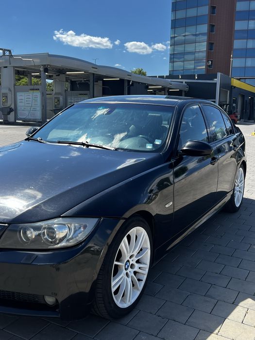 BMW 330  XI  E90