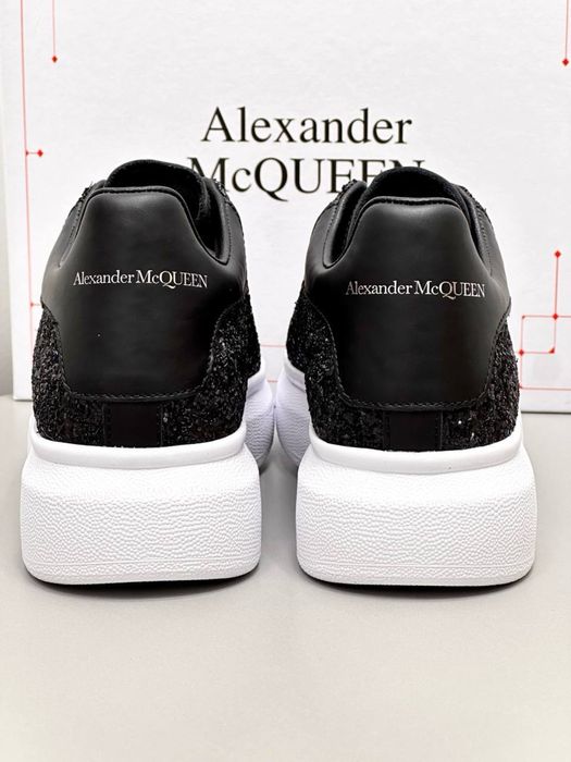 Alexander McQueen Dama