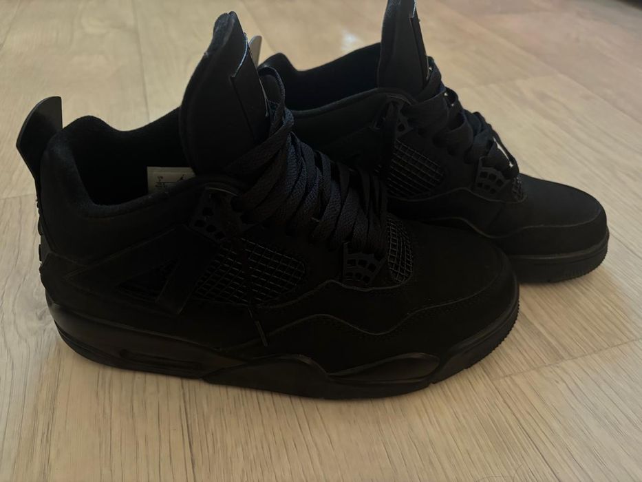 Nike Air Jordan 4 black cat