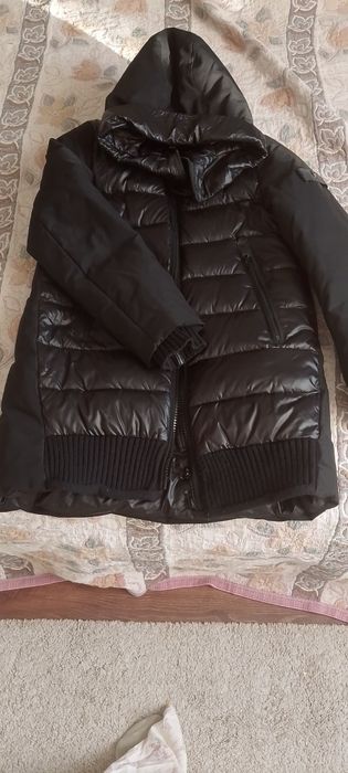 Продам пуховик на девочку