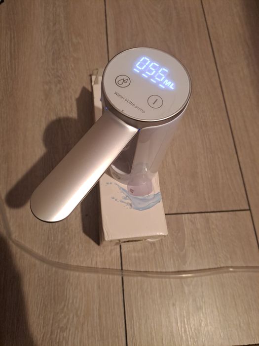 Dozator de apa automat