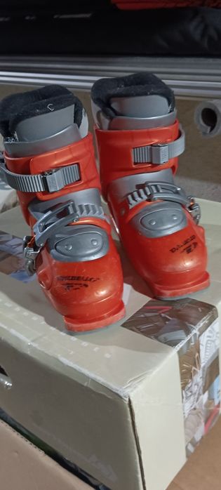 Продавам детски ски и сноуборд обувки Burton номера 20, 37.5 и 39