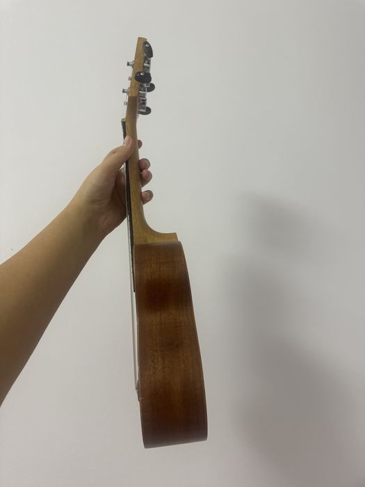 Укулеле Akahai Ronsani 2012