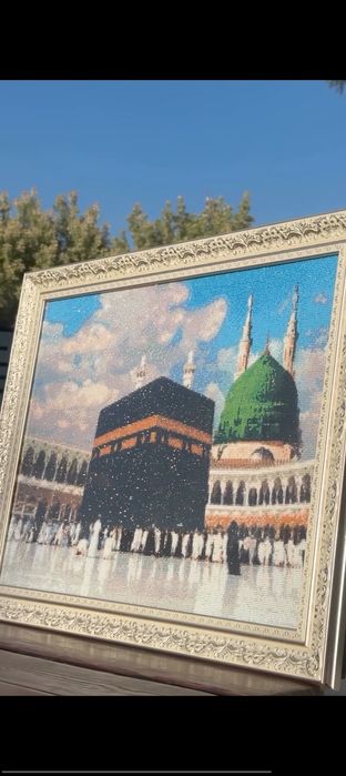 Картина из страз покрыта акриловым лаком. Под стеклом. П