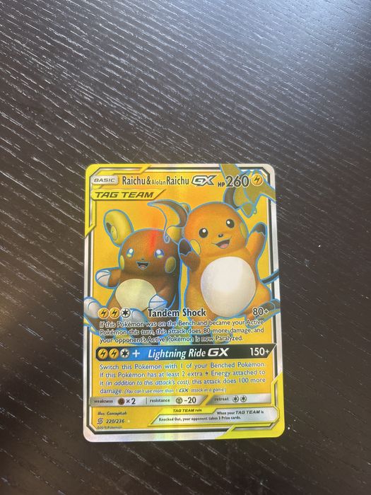 Carte pokemon Raichu&Aloan Raichu GX