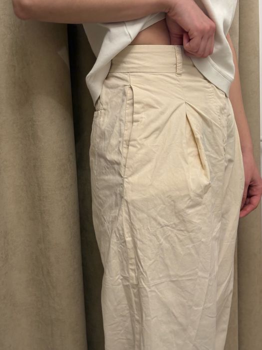 Pantaloni crem COS