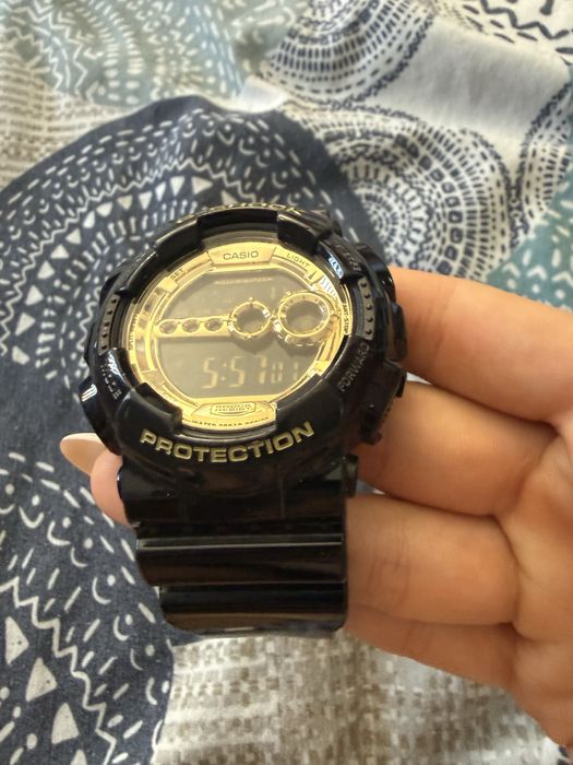Часовник G- shock