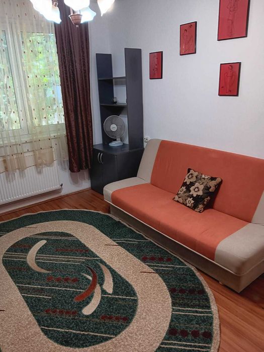 Garsonieră de închiriat, Târgu Mureș, str. 22 decembrie, în apropiere de UMF