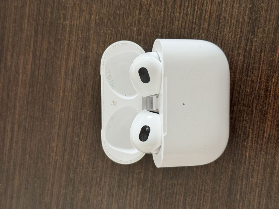 Продам AirPods 3 original