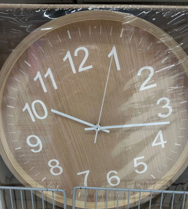 Нови стенни часовници