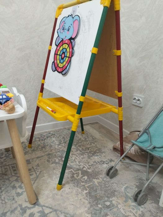 Продам доску для рисования.двусторонняяяя