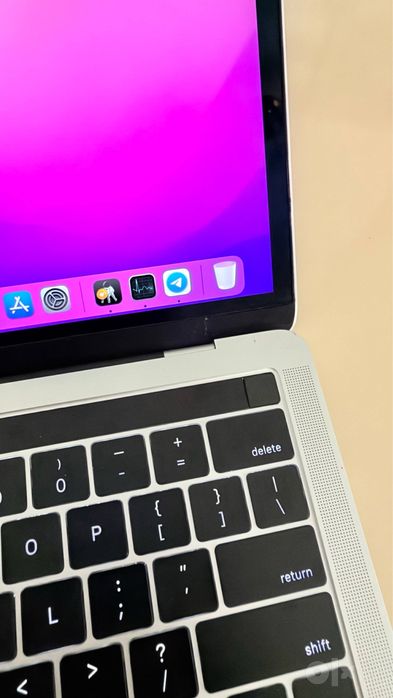 MacBook Pro i 5 315$