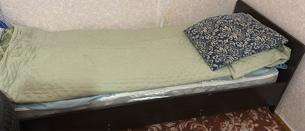 Продам Кровать 1,5