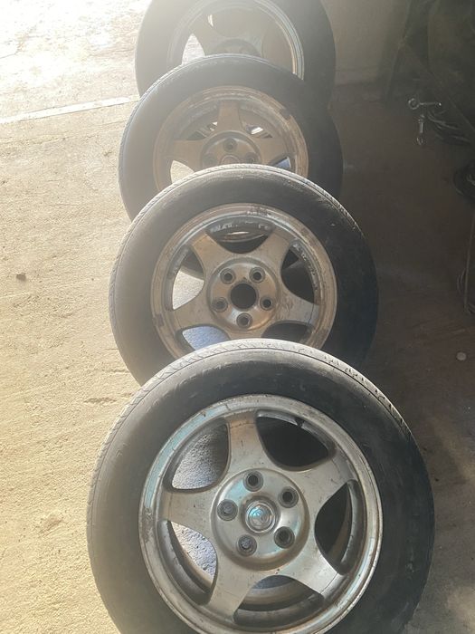 Продам диск с шинами