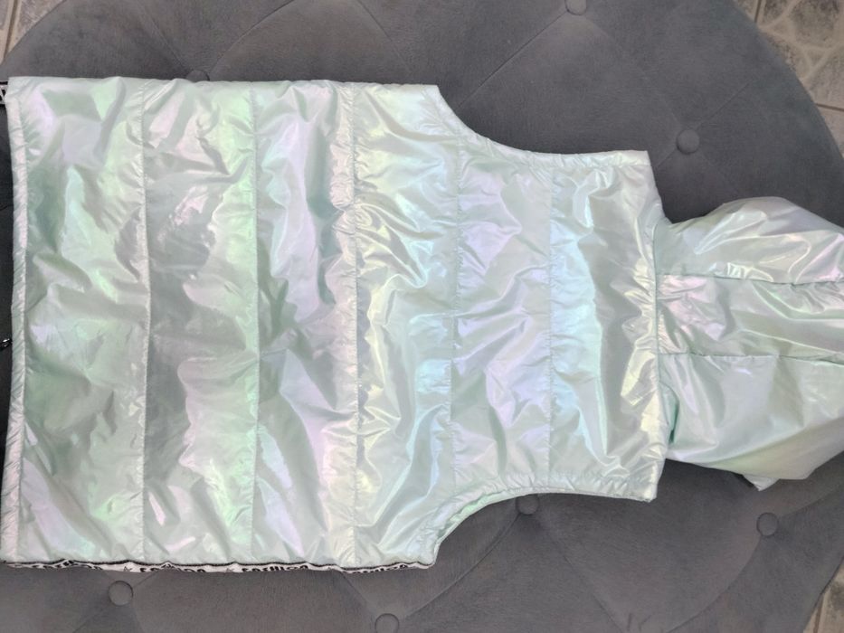 Продам жилетку на девочку