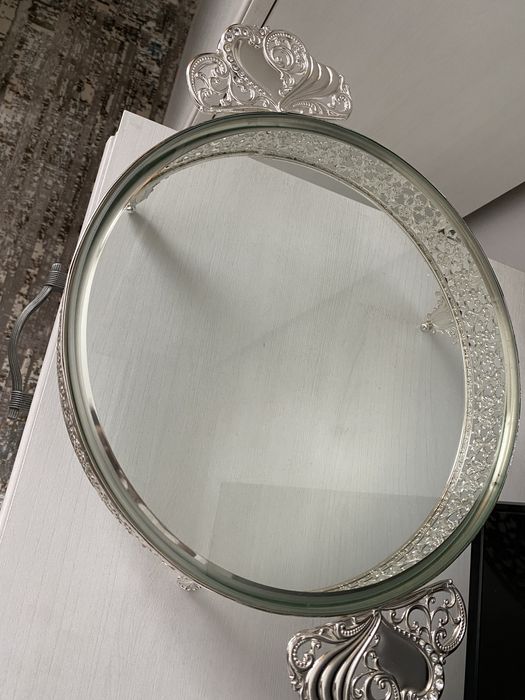 Продам тортницу