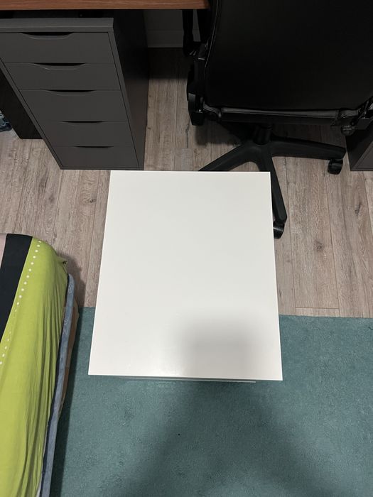 Noptiera Metalica Ikea