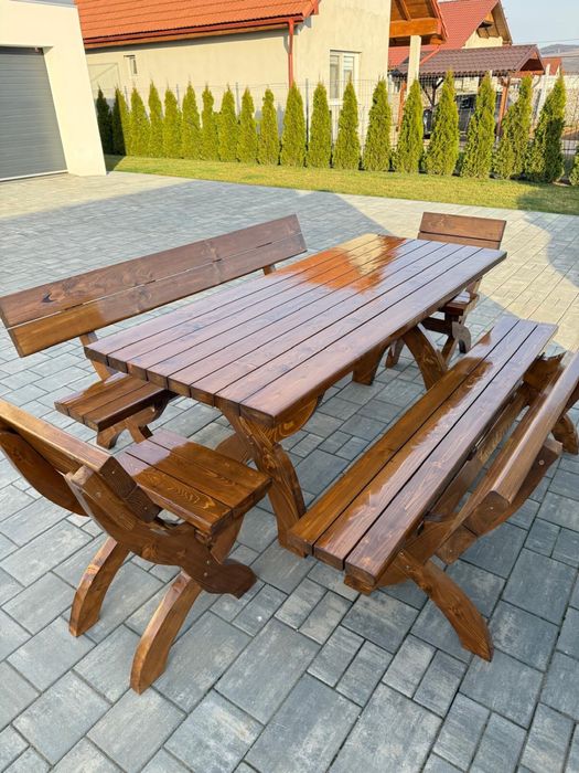 Mobilier pentru exterior/ mese si banci pt terasa