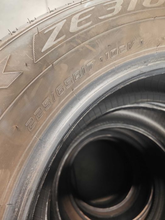 2бр.летни гуми 225/65/17 Falken