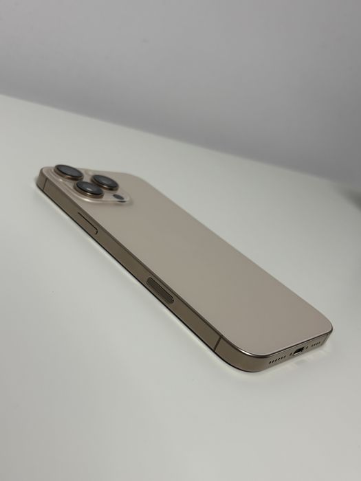 iPhone 16 Pro Max • 256 GB • Desert Titanium