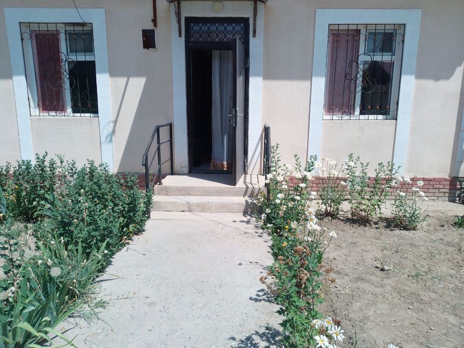 Срочно продаётся коттедж в кибраиском р-не 2 сотых 3 ком своя