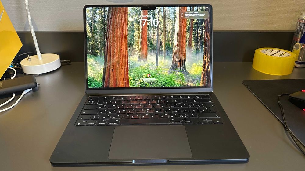 MacBook Air M2 2022 в отличном состоянии