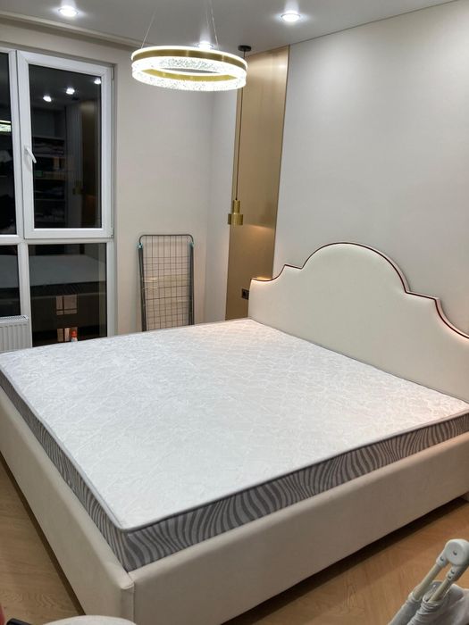 Кровать двухспальная