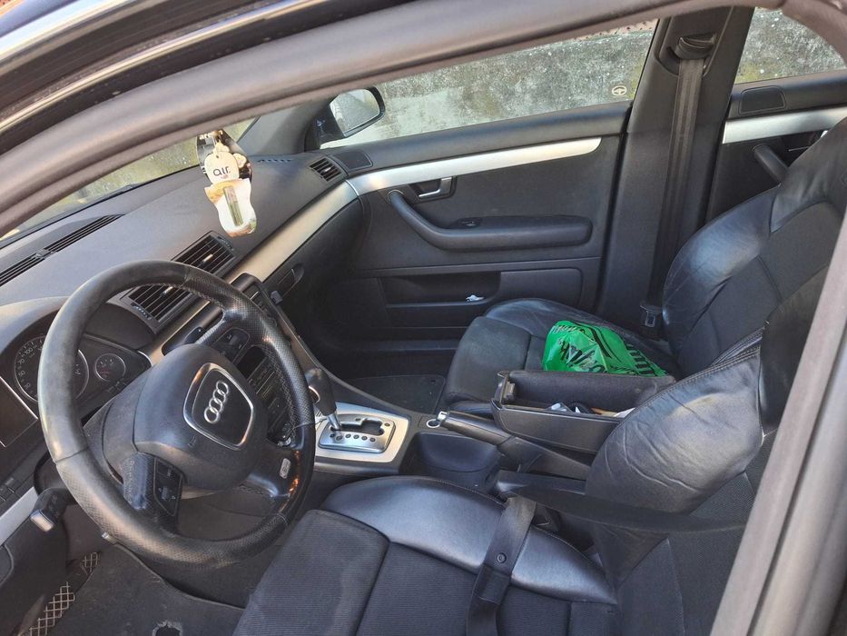 Audi A4 diesel an 2008 motor 2 cutie automata schimb la oi.